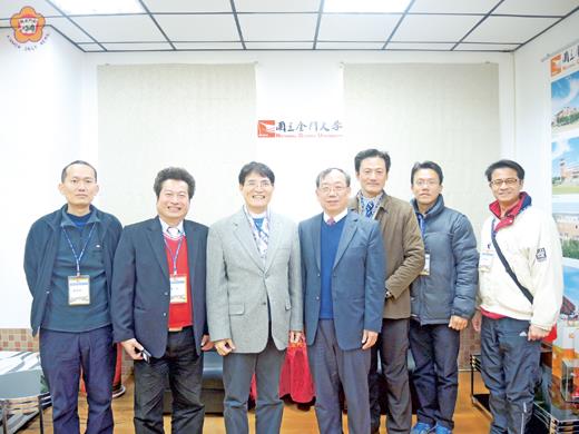 國立體育大學校長高俊雄拜會金大校長黃奇,雙方暢談體育發展,交流意見。(許加泰攝)