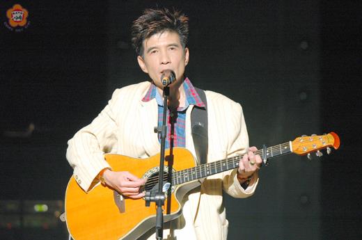 「2016民謠風‧春韻」鴉哥民歌同學會金門4班演唱會,民歌手葉佳修,也將於三月十二日抵金獻唱。(主辦單位提供)
