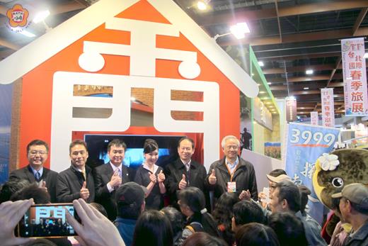 台北國際春季旅展展開，金門縣政府所設「多彩金門」金門館推出多項優惠方案。（旅行商業同業公會提供）