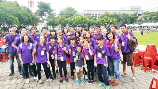 全國第57屆中小學科學展覽會,金門學子創意科學作品大放異彩,國小、高中參賽三件作品勇奪獎項,為金門爭光。(縣府教育處提供)
