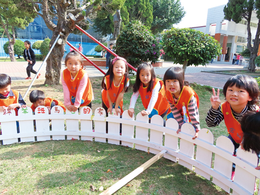 金鼎國小附設幼兒園幫烏龜蓋一個家,透過繪本故事、實際觀察,認識及了解烏龜的習性。
(李金鎗攝)