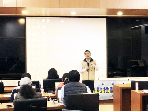 縣政府為鼓勵地方中小企業進行創新研發,日前特別辦理「108年地方型SBIR說明會暨計畫撰寫輔導營」。(建設處提供)