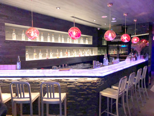 金門酒廠打造全台首間光雕特色酒吧即將在6月22日開幕。（金門酒廠提供）