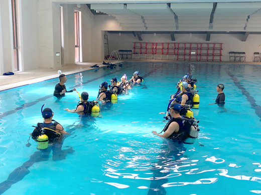 縣消防局辦理「108年消防人員潛水訓練暨認證」，提升消防局潛水救援戰力。（消防局提供）