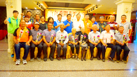 金城鎮公所昨日舉辦模範老人表揚。（許峻魁攝）