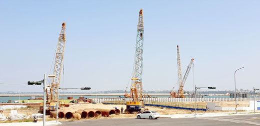 水頭服務中心新建工程廠商驚傳跳票,工區停擺。(許峻魁攝)