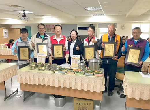衛生局舉辦「108年度延緩失能社區營養示範據點補助計畫-共餐共好共健康成果發表會」。(衛生局提供)