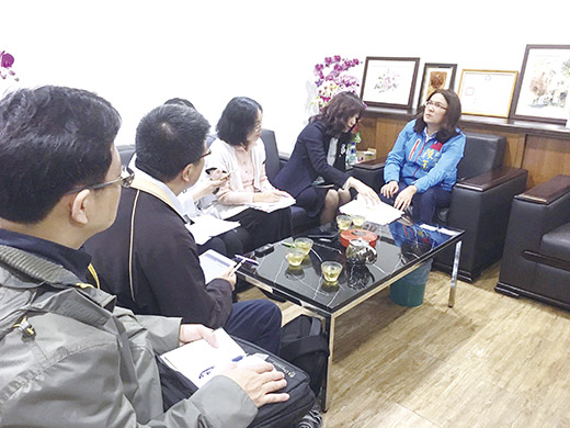 內政部戶政司司長張琬宜拜會金門立委陳玉珍。(陳玉珍立委辦公室提供)