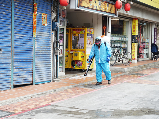 金城鎮清潔隊排定北門里進行消毒工作。（金城鎮公所提供）