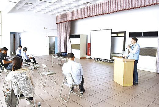 港務處昨日辦理料羅港設置海運快遞專區說明會。(陳冠霖攝)