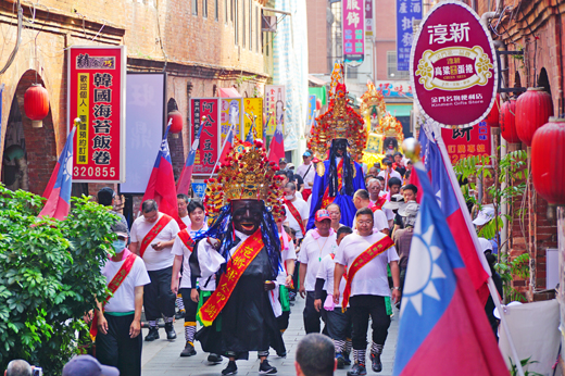 後浦年度盛事迎城隍,雖規模縮小但熱鬧依舊。(許峻魁攝)