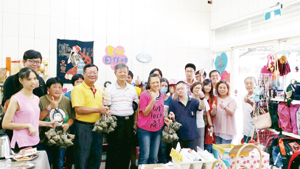 寧湖土地公廟 慰問社福