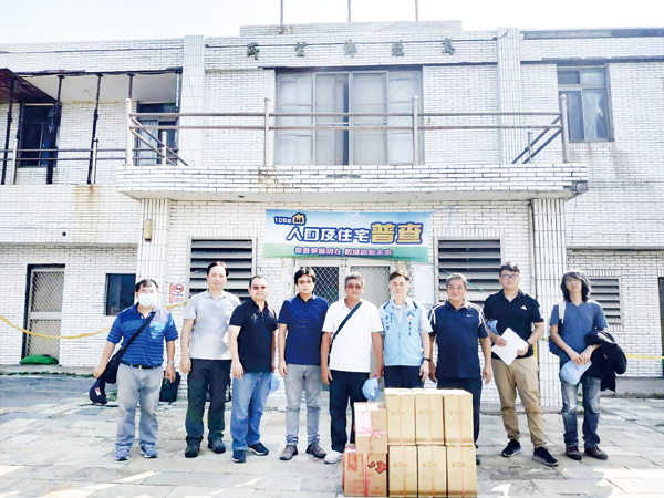 關心烏坵鄉地方建設發展，縣府團隊繼4月份由楊鎮浯縣長率員登島訪視後，8日晚間再由民政處副處長許一傑領軍前進烏坵鄉，希望適時提供烏坵鄉公所推動地方建設相關行政作業的諮詢與協助。（縣府提供）