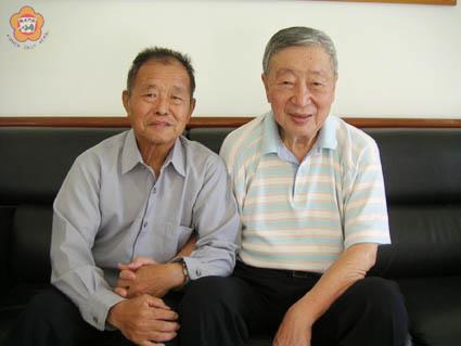 入住大同之家薛正中與胡之光相見歡
