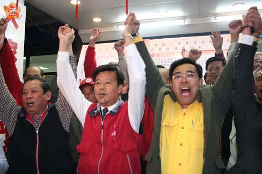 金門縣長李炷烽連任