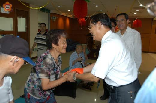 深入馬祖省府團隊下鄉走透透