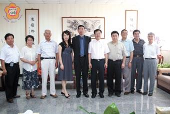 中國食品工業協會白酒專業委員會一行拜會議會