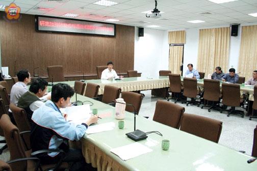 縣府昨研商加強防範戶籍虛報遷徙相關事宜,縣長李炷烽主持協調會議,希望透過清查讓戶籍管理走向正常化。(楊水詠攝)