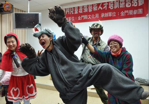 小紅帽中的大野狼壞得滑稽。
(張建騰攝)